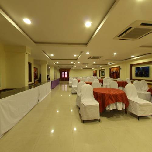 Hotel Sathyam Tiruchirappalli Extérieur photo