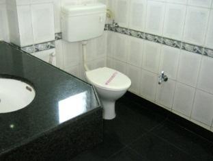 Hotel Sathyam Tiruchirappalli Extérieur photo