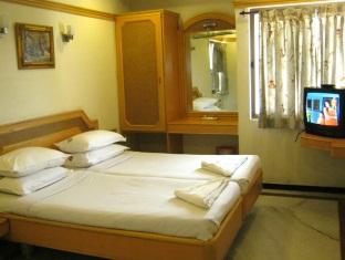 Hotel Sathyam Tiruchirappalli Extérieur photo